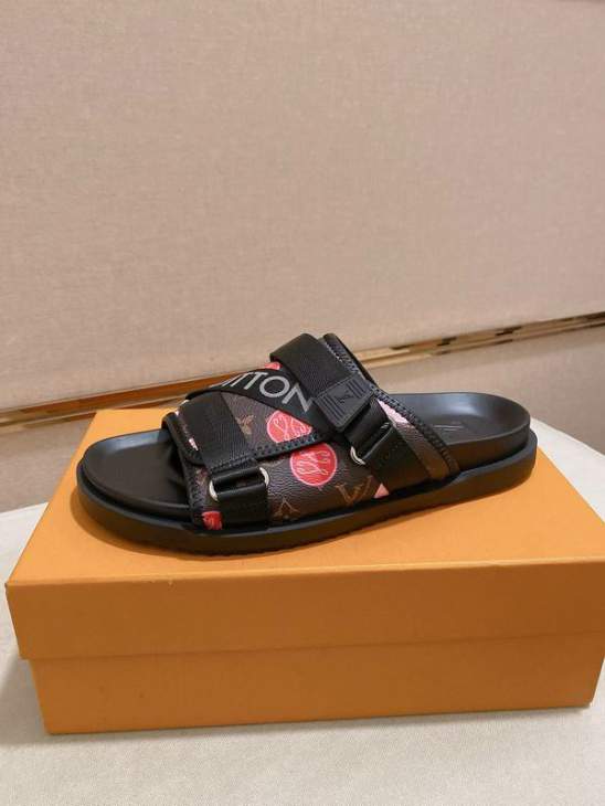 Picture of Louis Vuitton Slippers _SKULVsz38-45hnh03261025